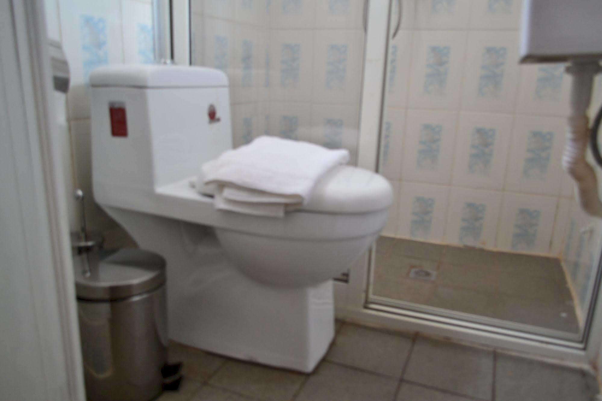 Congress Hotel Yaounde Ngoại thất bức ảnh